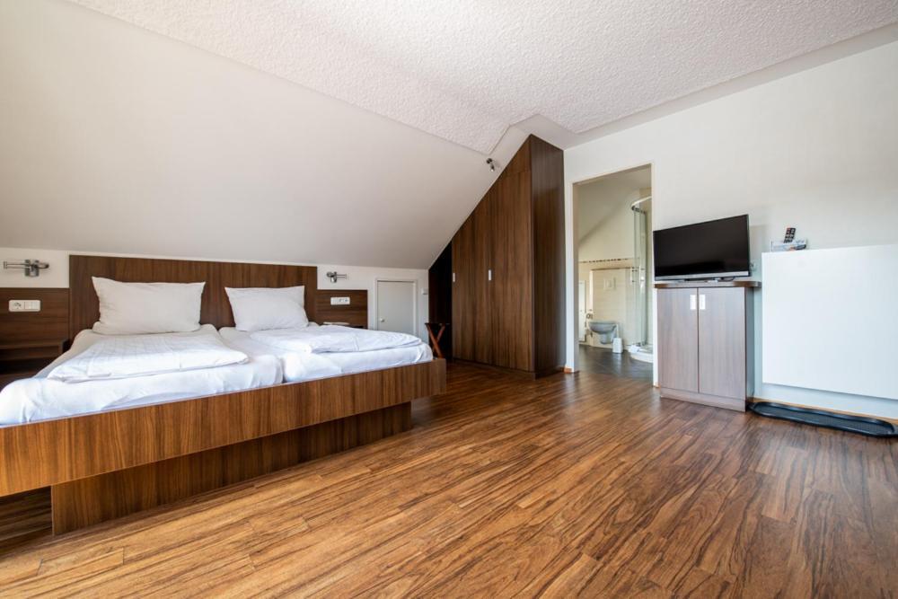 Garni Hotel Henn Simmerath Exterior foto
